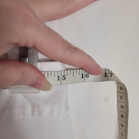 Vineyard Vines white cuffed cotton shorts Size 2 preppy resort clean girl - Picture 5 of 7